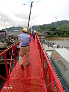 新款 桥梁排水管安装施工车 护栏爬梯围栏，可折叠 电机驱动 博奥DG85