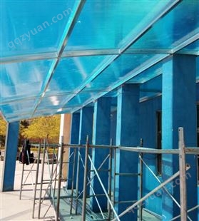 北京昌盛恒鑫专业承接阳光板遮阳棚、耐力板雨棚、车棚、充电雨棚