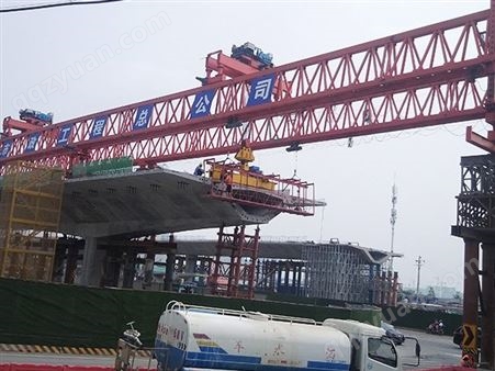 柳州架桥机出租 240吨架桥机厂厂家供应