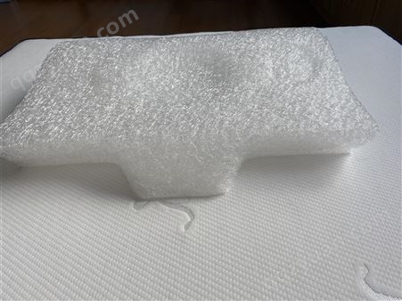 布笍姿空气纤维翼形零胶水可水洗白灰拼色网眼透气枕头